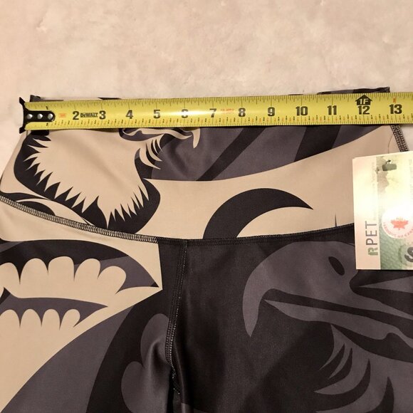 Granville Island Treasures Eagle Gold Full Length Leggings Size Small - Picture 7 of 10